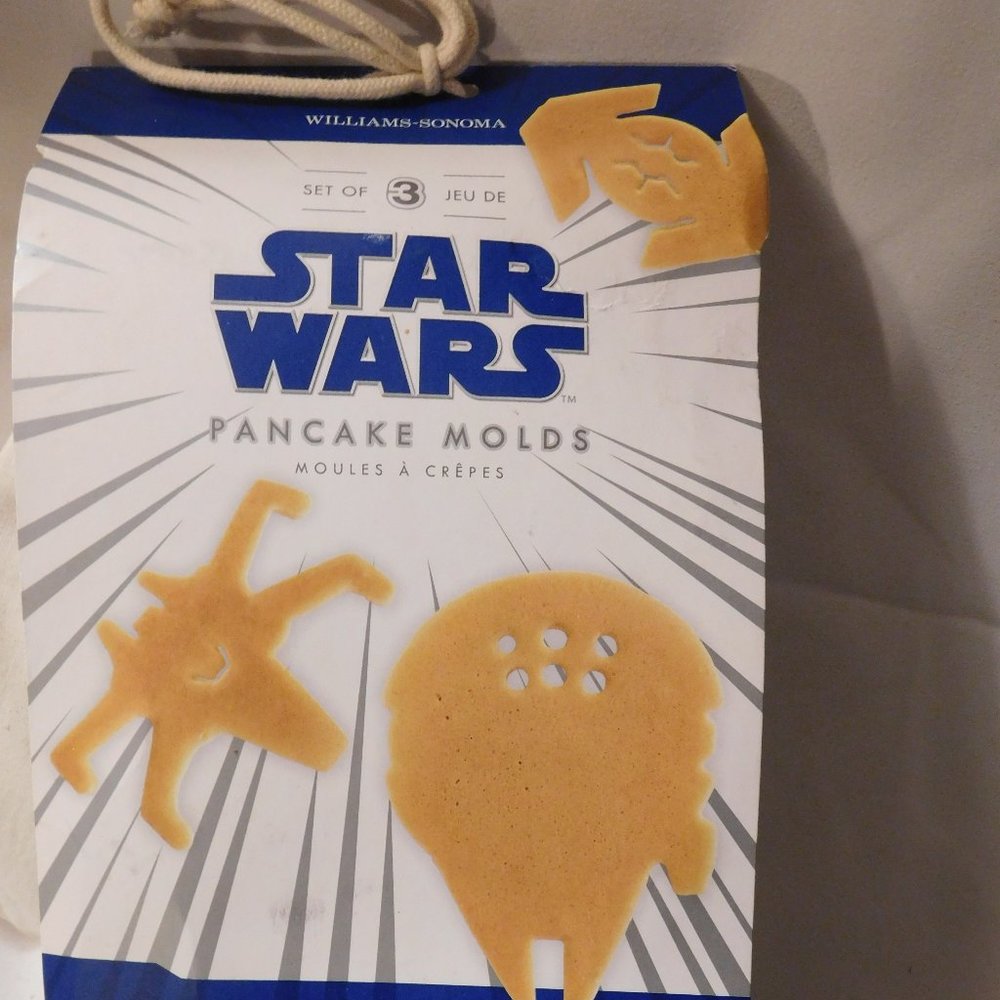 Williams Sonoma Star Wars Pancake Molds